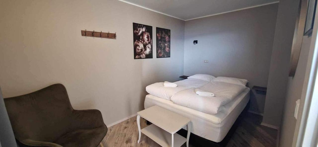 North Inn - Guesthouse And Cabin Акурейри Екстериор снимка